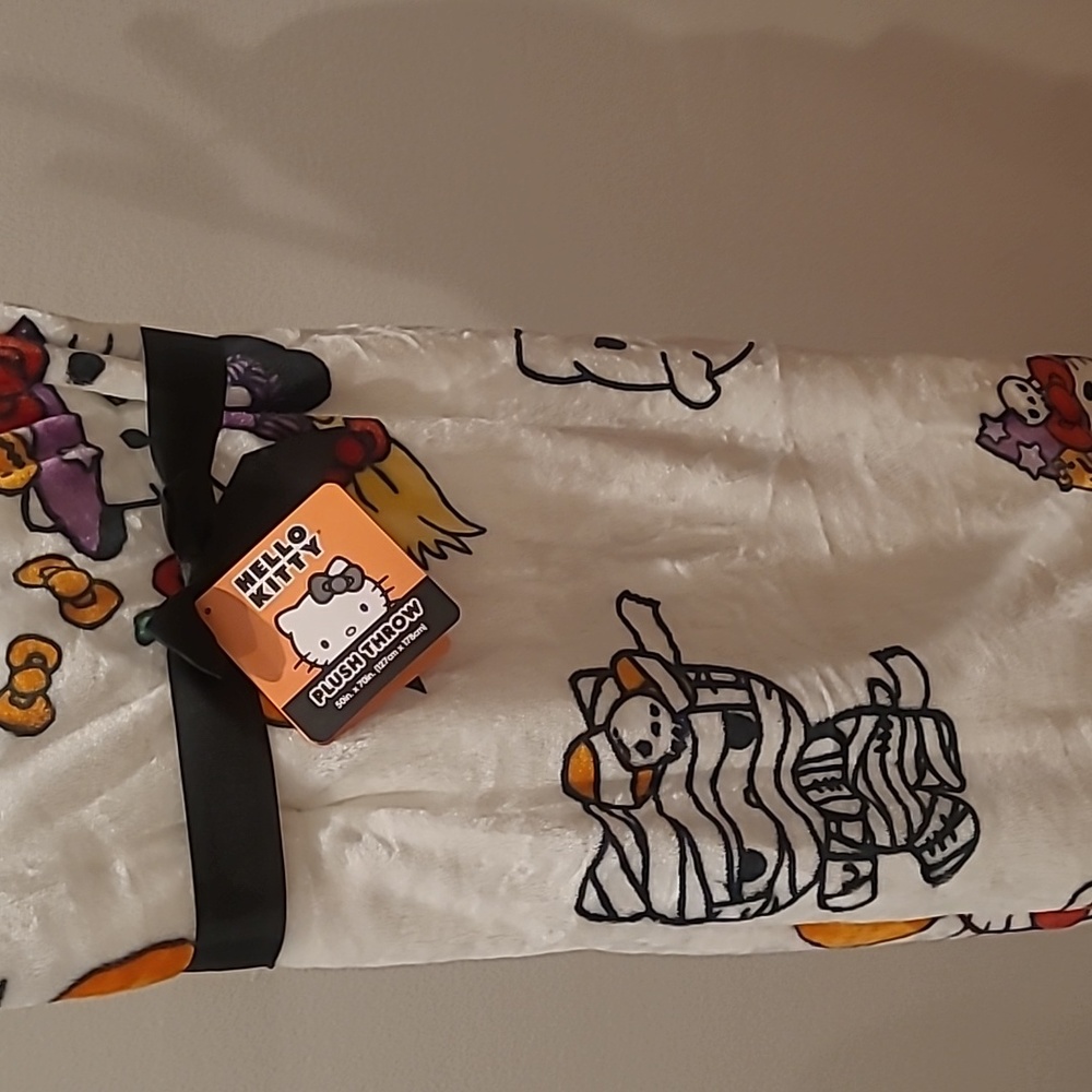 Hello Kitty Plush Throw Halloween Print